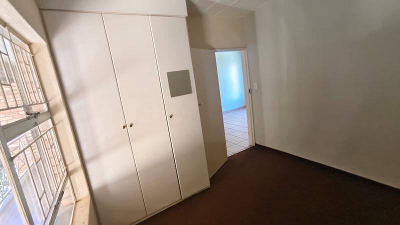 2 Bedroom Property for Sale in Kannoniers Park North West